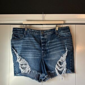 Good American Bombshell Shorts